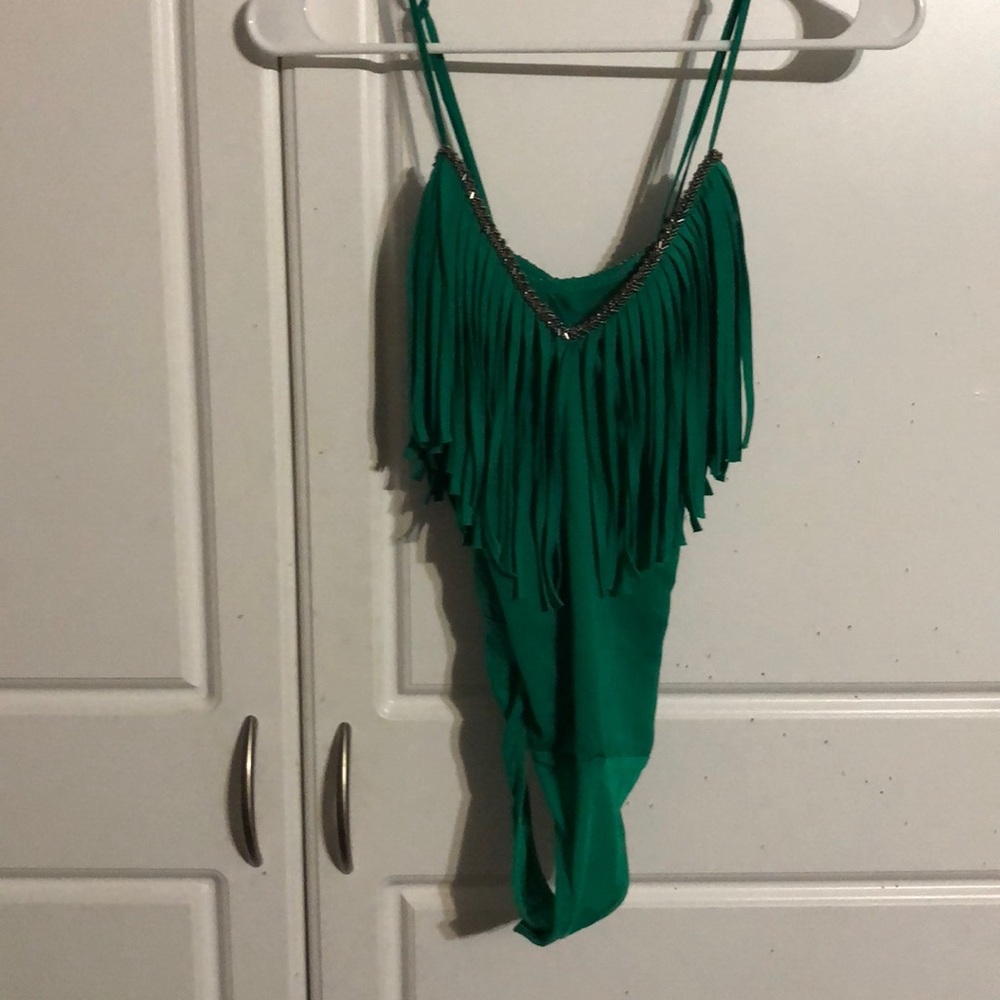 Clothing - Picture 5 of 7